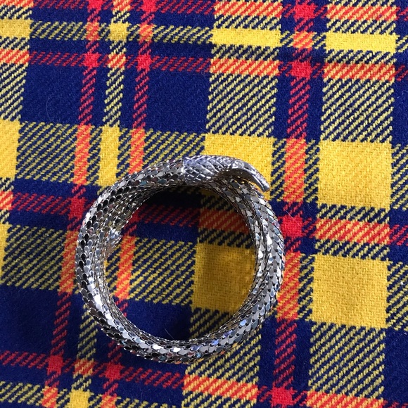 Vintage Whiting & Davis Gold Wrap Snake Bracelet - Picture 6 of 7